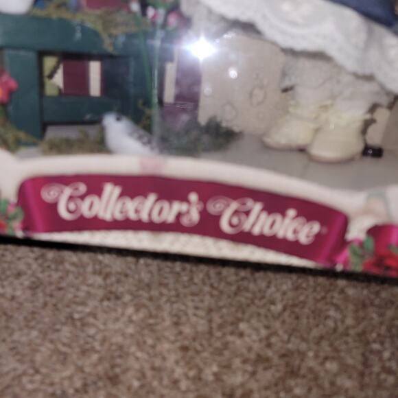 Collector’s Choice Limited Edition Porcelain Doll – Girl with Birds & Birdhouse - Picture 5 of 7